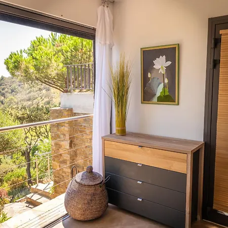 Mariposa Gaou Benat Villa